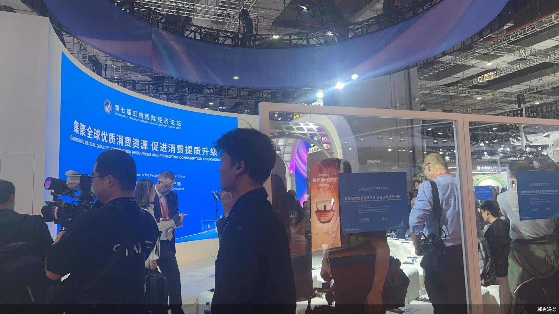 商务部消费促进司负责人谈2024年10月我国消费市场情况