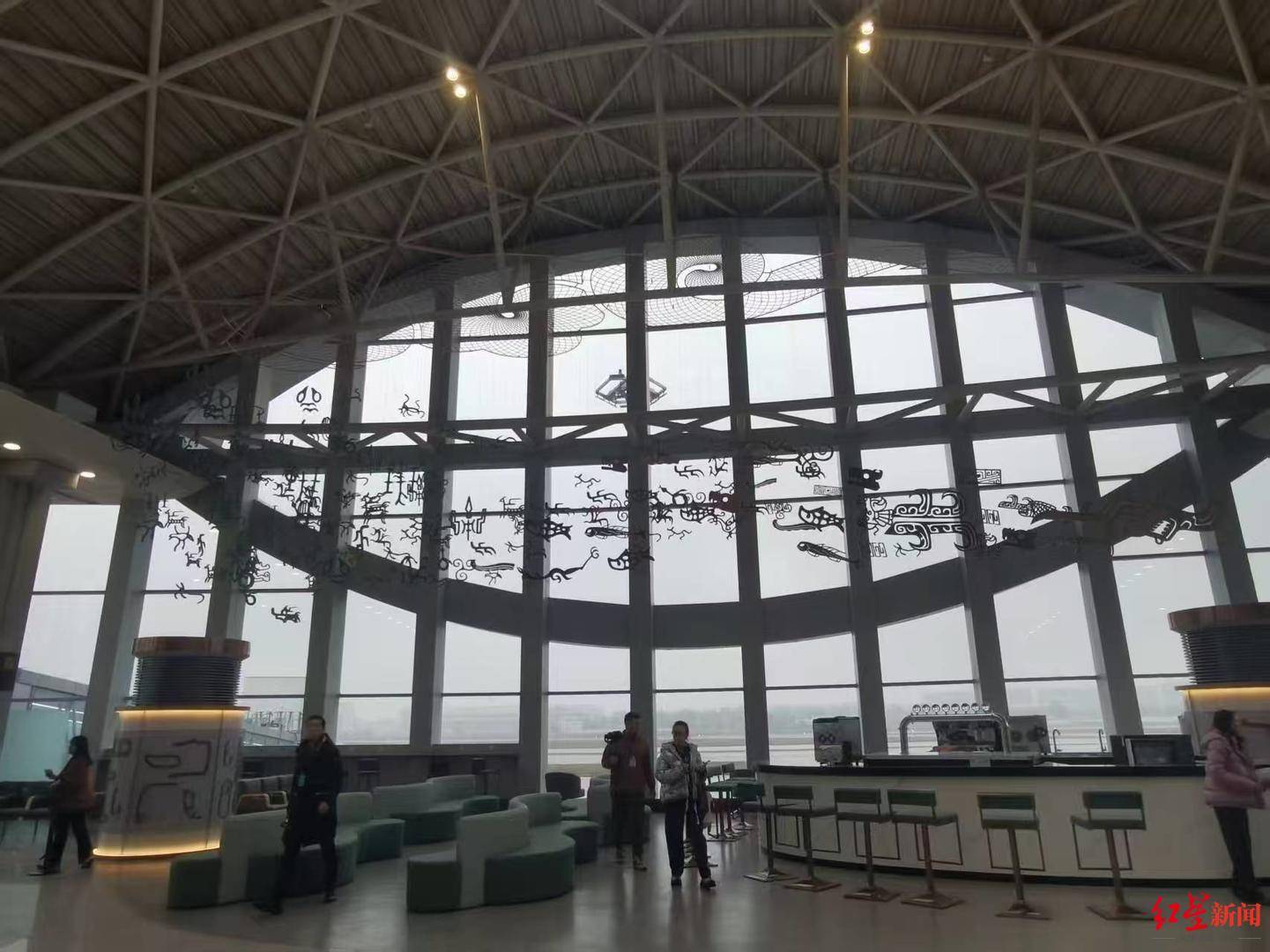 深圳机场(000089.SZ)：4月实际旅客吞吐量532.02万人次 同比增长23.50%